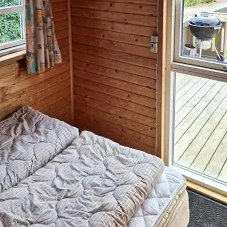 Cozy In With Heated Swimming Pool Farso
